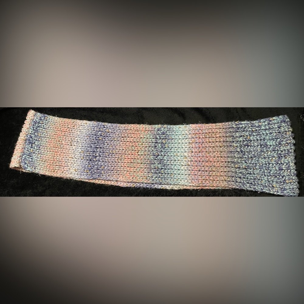 Striped infinity style knit scarf with gold detailing✨Free with any Bundle ✨